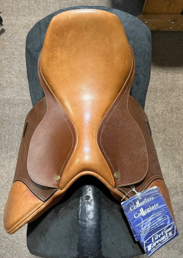 COLLEGIATE FINALIST CLOSE CONTACT SADDLE 17" WIDE